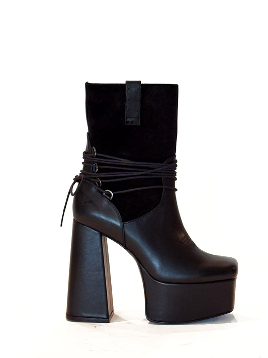 Atta Girl Platform ★ Black
